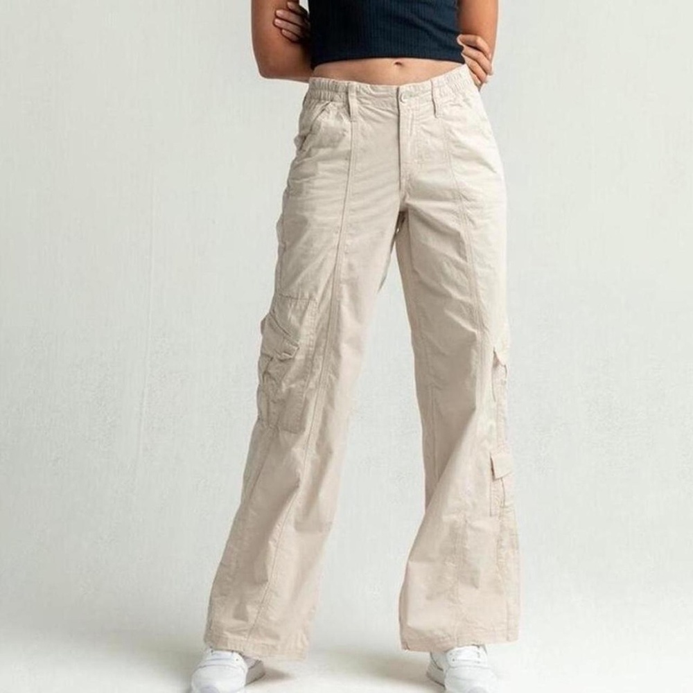 BDG Urban Outfitters Y2K Beige/Tan Low-Rise Cargo Pants